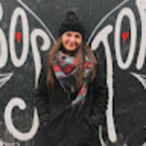 Meet your Posher, Michaela